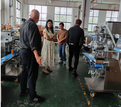Laatste bedrijfsblogs Wereldwijde kopers tonen grote interesse in Shanghai Papa's Protein Bar& Ball& Burrata