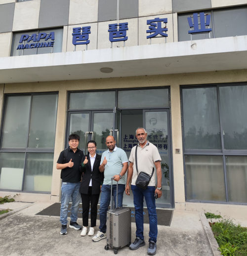 Het laatste nieuws van het bedrijf over Van handgemaakt tot geautomatiseerd  Chinese voedselmachines stimuleren Midden-Oosten productie-efficiëntie