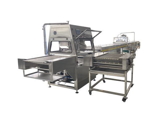 Goede prijs 400 mm breed Chocolate Enrober Machine Luchtkoeling 10m koeltunnelsysteem online