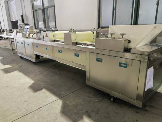 Goede prijs P401 Automatische Gepofte Rijst Cereal Bar Productiemachine 150-300KG/H 380V online